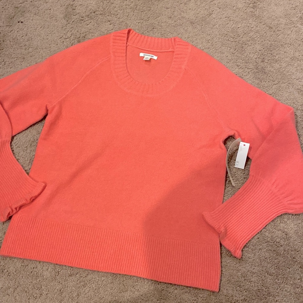 Good threads hot Coral pink knit sweater Sz Medium